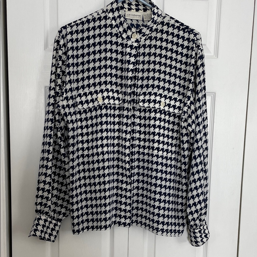 Liz Claiborne 8 Navy & White Houndstooth Blouse long sleeve hidden button down